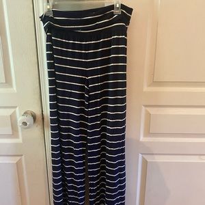 GAP sz M navy /white pants fold over top super soft GUC